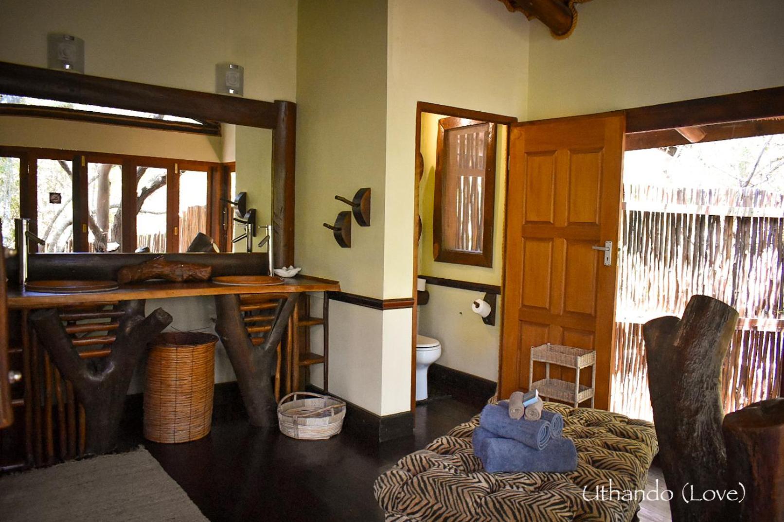 Ihlozi Bush Lodge Hluhluwe Exteriör bild